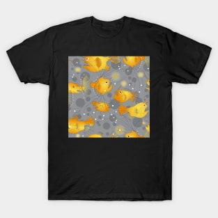 Angler fish - yellow on gray T-Shirt